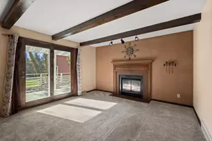 420 Melody Ln, Verona, WI 53593 - Photo 4