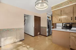 420 Melody Ln, Verona, WI 53593 - Photo 6