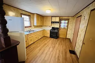 307 N Pearl St, Janesville, WI 53548 - Photo 4