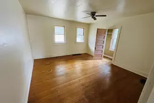 307 N Pearl St, Janesville, WI 53548 - Photo 16