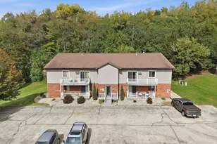 2717 Westview Ct, Cross Plains, WI 53528 - Photo 2