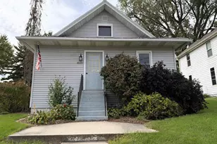 N4047 Metcalf St, Doylestown, WI 53928 - Photo 2