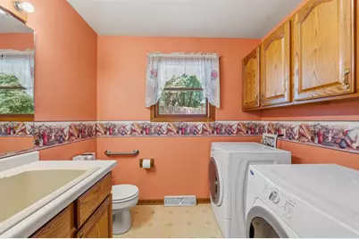 812 E South Street, Beaver Dam, WI 53916 - Photo 10