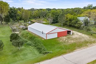 N9529 Monthey Rd, Portage, WI 53901 - Photo 54