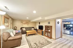 235 Clark St, Reedsburg, WI 53959 - Photo 38