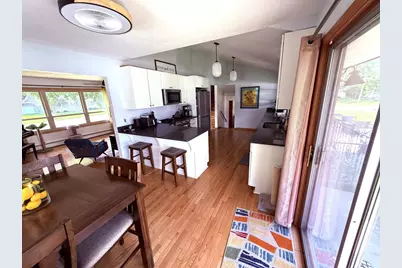 409 Winnebago Drive, Janesville, WI 53545 - Photo 8