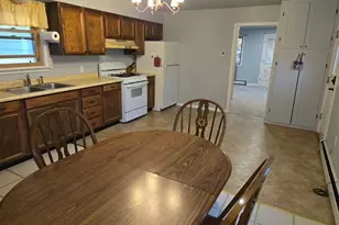 554 Scott St, Ripon, WI 54971 - Photo 4
