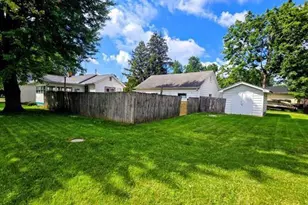 554 Scott St, Ripon, WI 54971 - Photo 24
