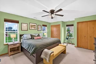 215 Douglas Dr, Brooklyn, WI 53521 - Photo 6