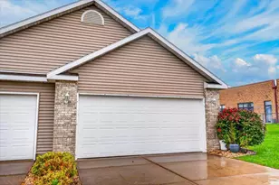 215 Douglas Dr, Brooklyn, WI 53521 - Photo 14