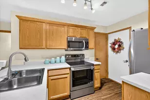 215 Douglas Dr, Brooklyn, WI 53521 - Photo 42