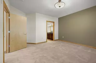 8253 Mayo Dr, Madison, WI 53719 - Photo 20