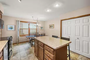 2933 Muir Field Rd, Madison, WI 53719 - Photo 16