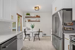 821 N Fair Oaks Ave, Madison, WI 53714 - Photo 10