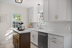 821 N Fair Oaks Ave, Madison, WI 53714 - Photo 18