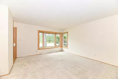 N89W15378 Cleveland Avenue, Menomonee Falls, WI 53051 - Photo 8