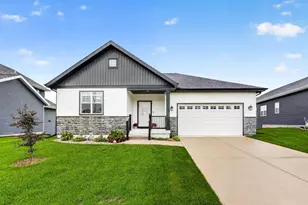 142 N Legacy Way, Sun Prairie, WI 53590 - Photo 34