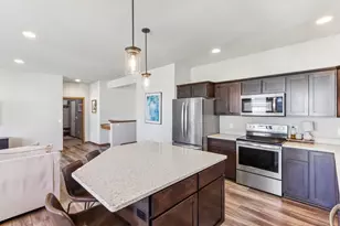 9716 Sweet Autumn Dr, Verona, WI 53593 - Photo 18