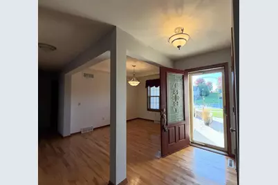 110 Grandview Court, Columbus, WI 53925 - Photo 8