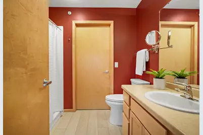 8243 Starr Grass Drive, Madison, WI 53719 - Photo 18