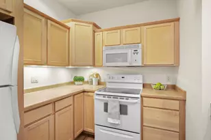 8243 Starr Grass Dr, Madison, WI 53719 - Photo 12