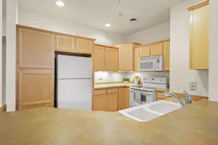 8243 Starr Grass Dr, Madison, WI 53719 - Photo 14