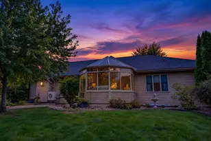 719 Weald Bridge Rd, Cottage Grove, WI 53527 - Photo 2