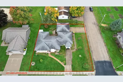905 East Avenue, Tomah, WI 54660 - Photo 4