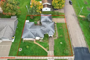 905 East Ave, Tomah, WI 54660 - Photo 4