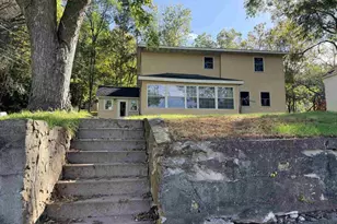 587 N Walnut St, Richland Center, WI 53581 - Photo 4