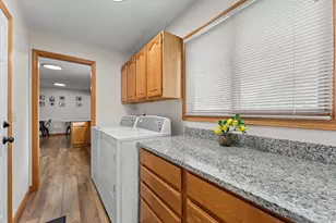 911 19th St, Reedsburg, WI 53959 - Photo 42