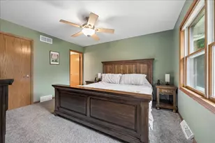 431 Thomas Ct, Oregon, WI 53575 - Photo 16