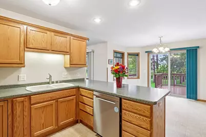 563 Clemens Court, Portage, WI 53901 - Photo 10