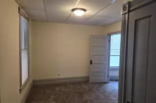 517 Lake St, Baraboo, WI 53913 - Photo 10