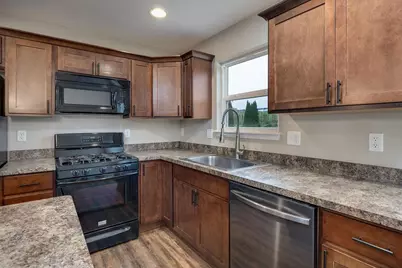 751 S Sugarpine Way, Elkhorn, WI 53121 - Photo 14