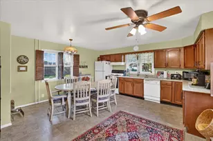 559 Shearer St, Edgerton, WI 53534 - Photo 10
