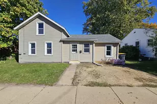 310 Woodard Ave, Tomah, WI 54660 - Photo 2