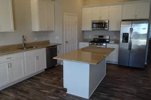4424 Dublin Dr, Janesville, WI 53546 - Photo 6