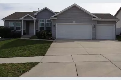 4424 Dublin Drive, Janesville, WI 53546 - Photo 1