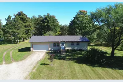 N2426 County Road Gg, Brodhead, WI 53520 - Photo 2
