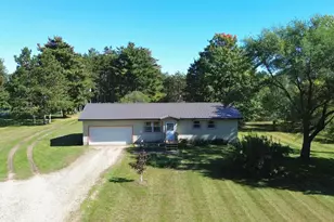 N2426 County Road Gg, Brodhead, WI 53520 - Photo 2