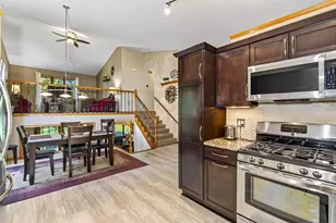 1828 Buckingham Rd, Stoughton, WI 53589 - Photo 8