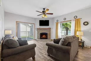704 Riverview Ct, Jefferson, WI 53549 - Photo 6
