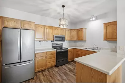 704 Riverview Court, Jefferson, WI 53549 - Photo 10