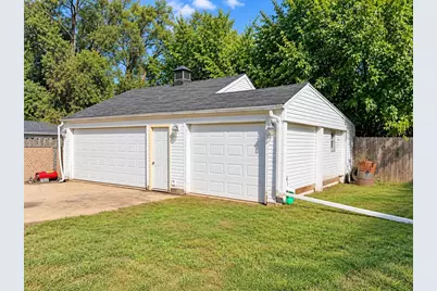 1915 Glen Avenue, Beloit, WI 53511 - Photo 32