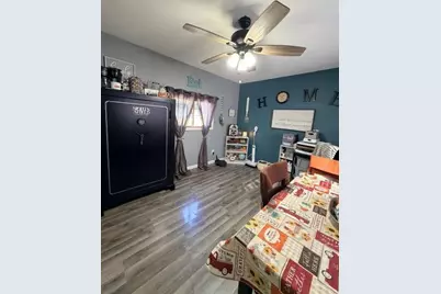 1915 Glen Avenue, Beloit, WI 53511 - Photo 12
