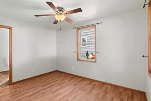 520 S 27th St, Sheboygan, WI 53081 - Photo 8