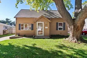 520 S 27th St, Sheboygan, WI 53081 - Photo 1
