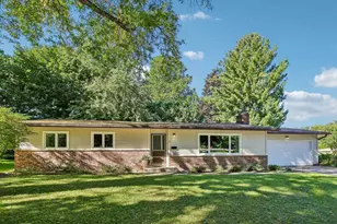2 Carillon Dr, Madison, WI 53705 - Photo 1