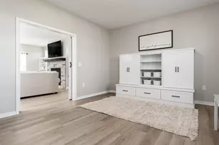 3185 S Jackdaws Dr, Beloit, WI 53511 - Photo 8